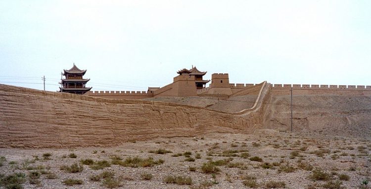 китайская Стена Jiayuguan