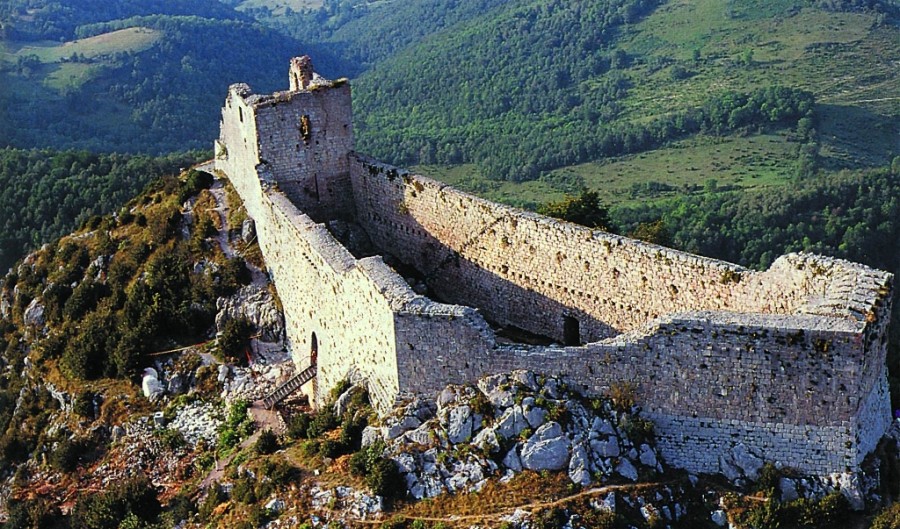 Руины замка Монсегюр