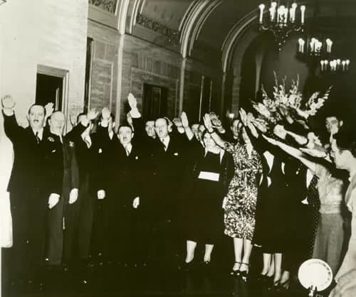 парад Бунда в Нью-Йорке 1937