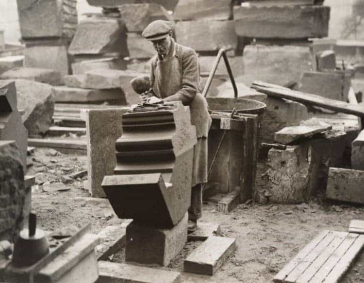 Строительство "средневековой" англиканской церкви в Ливерпуле. 1930г.