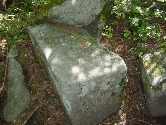 Камень "природного происхождения"