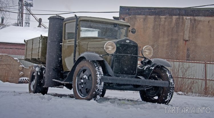 Газ-АА 1939 г.в. с газогенераторной установкой. Фото с сайта «Колёса.Ру» https://www.kolesa.ru 