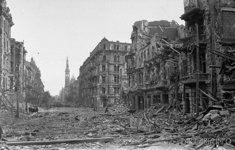 Варшава 1945