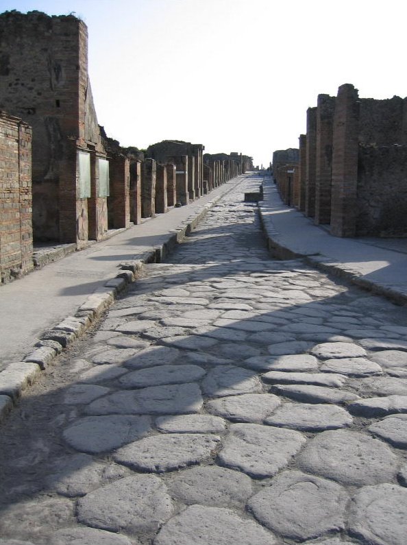Римская дорога в Помпеях. Источник  