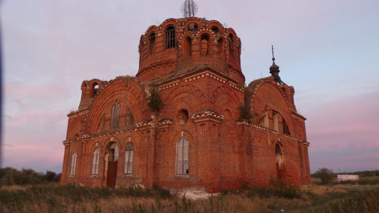 И снова про храмы в поле… -